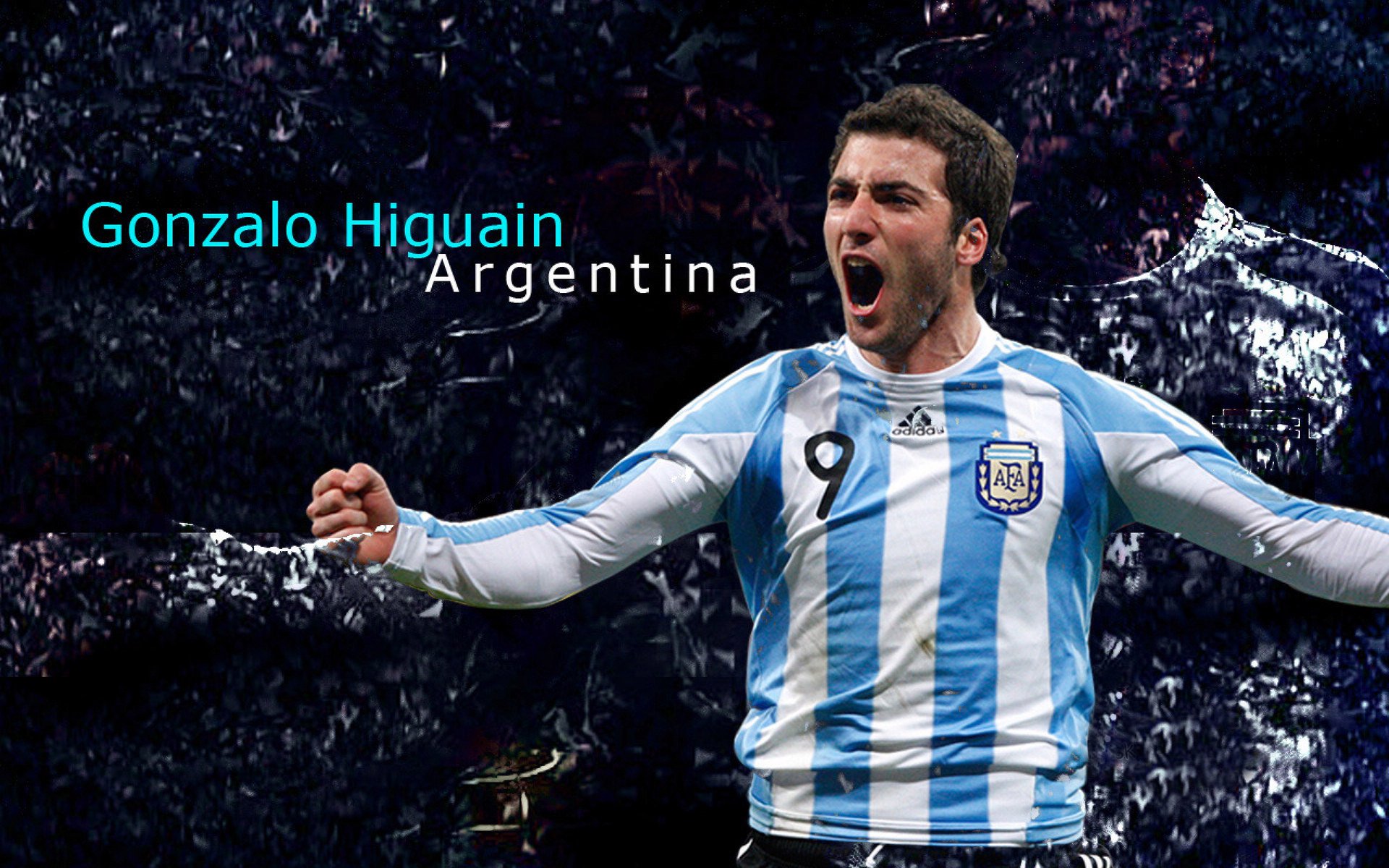 校园游泳邀请赛 中学生4×100米混合接力刷新赛会纪录